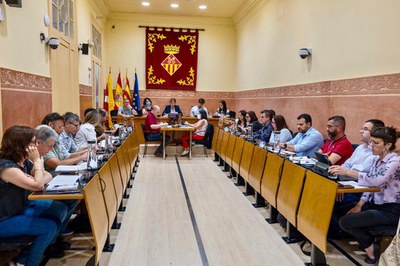 La sesión ordinaria del mes de mayo se ha celebrado en la Sala de Plenos (foto: Ayuntamiento de Rubí - Localpres).