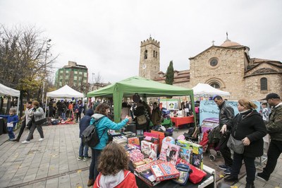 La Gran Acción ha tenido lugar este sábado en la pl. Doctor Guardiet y en la calle Montserrat (foto: Lali Puig).