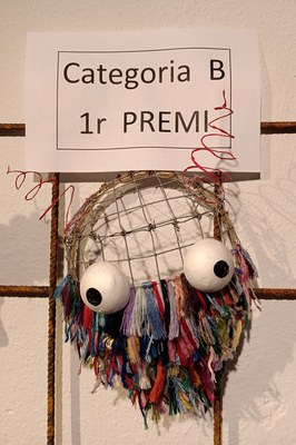 Máscara ganadora en la categoría B, creada por Mireia Cortés (foto: Ayuntamiento)