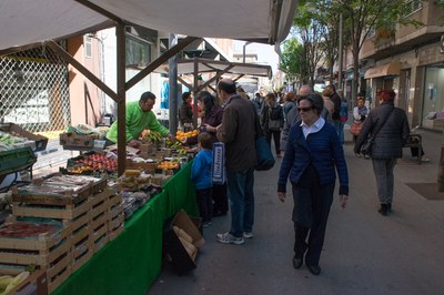 La Feria del Día de la Tierra ha coincidido con una nueva jornada del Mercado Ecológico del Vallès (foto: Localpres)