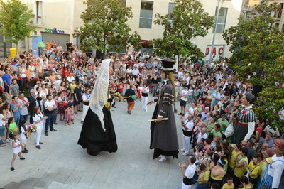 Los Gegants en la plaza Pere Aguilera (foto: Localpres)