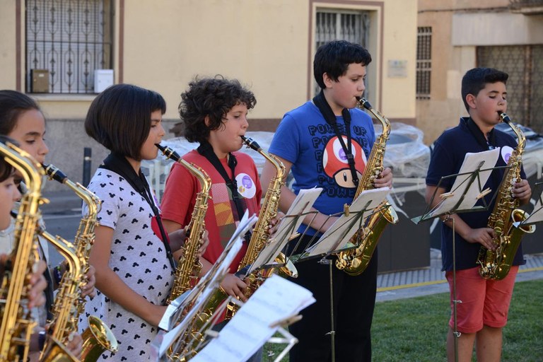 Instrumentos de viento en Anselm Clavé (foto: Localpres)