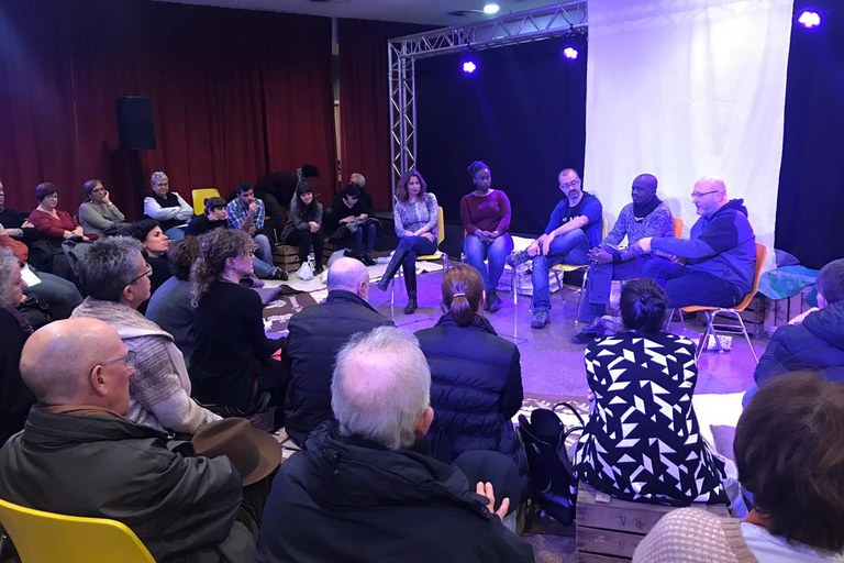 Tras la representación teatral ha tenido lugar un debate