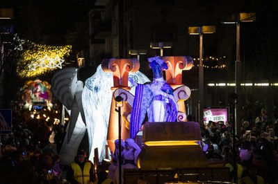 La cabalgata hará posible que todos los niños y niñas puedan saludar a los Reyes Magos antes de ir a dormir (foto: Ayuntamiento de Rubí - Lali Puig).