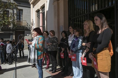 Otro momento de la lectura (foto: Ayuntamiento de Rubí - Lali Puig)