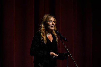 La alcaldesa, durante su discurso (foto: Ayuntamiento de Rubí - Localpres)