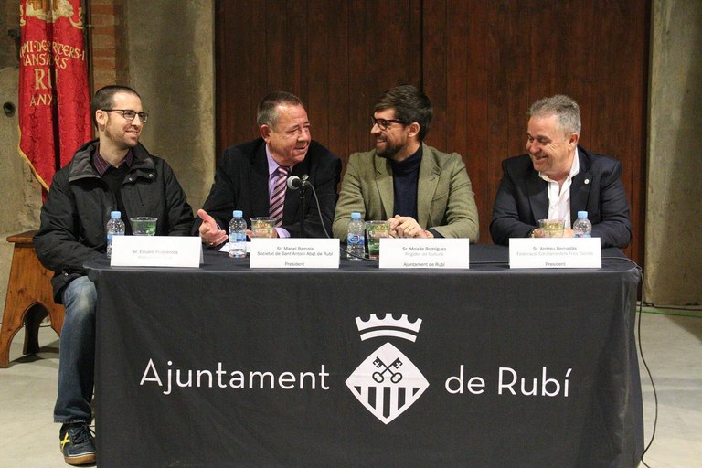 De izquierda a derecha: Eduard Puigventós, Manel Bamala, Moisés Rodríguez y Andreu Bernadàs (foto: Ayuntamiento – Lali Puig)
