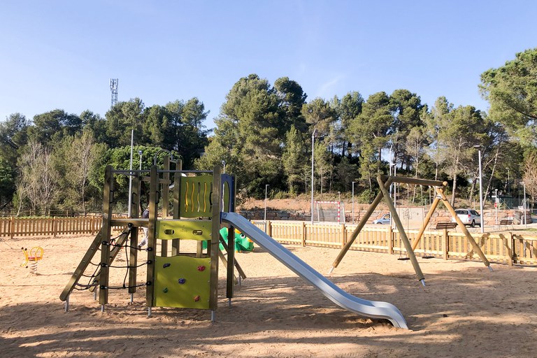 Parque infantil (foto: Ayuntamiento de Rubí - Localpres)