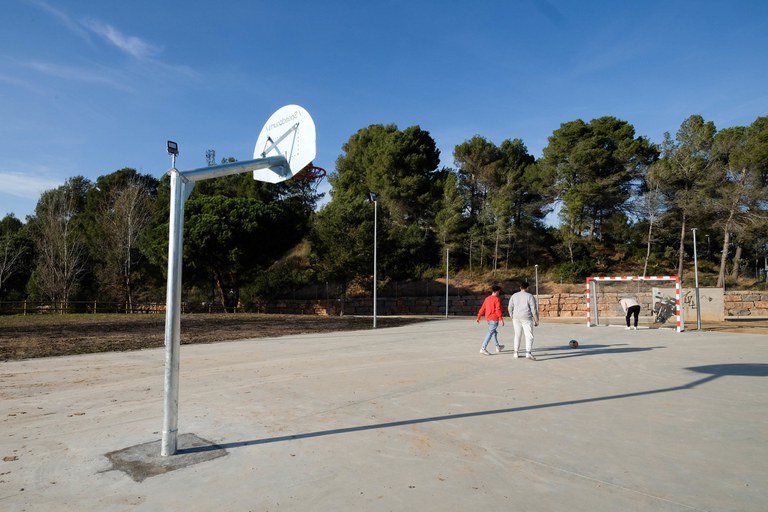 Pista polideportiva (foto: Ayuntamiento de Rubí - Localpres)