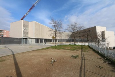 El nuevo edificio del INS Torrent dels Alous se estrenó el curso 2018-2019 (foto: Ayuntamiento).