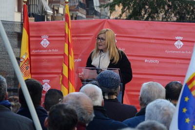 La alcaldesa, durante su discurso (foto: Localpres).