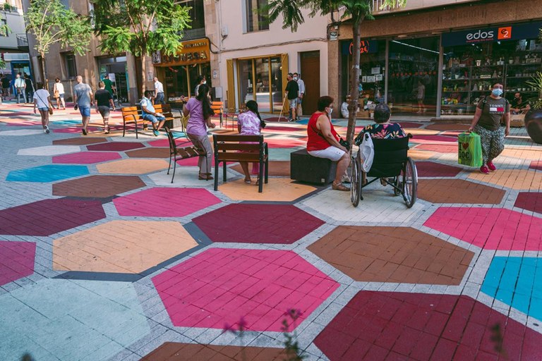 Tapiz de la plaza Pere Esmendia