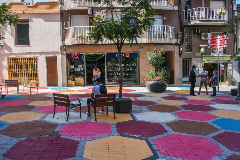 Tapiz de la plaza Pere Esmendia