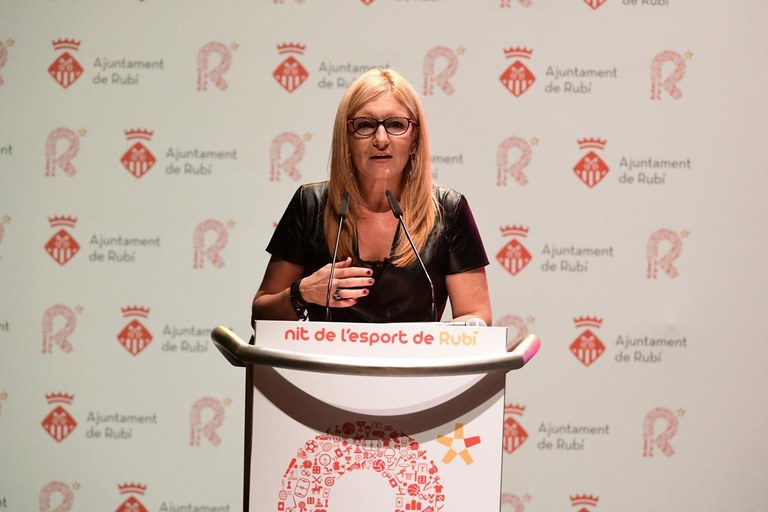 La alcaldesa pronunció el discurso de inicio